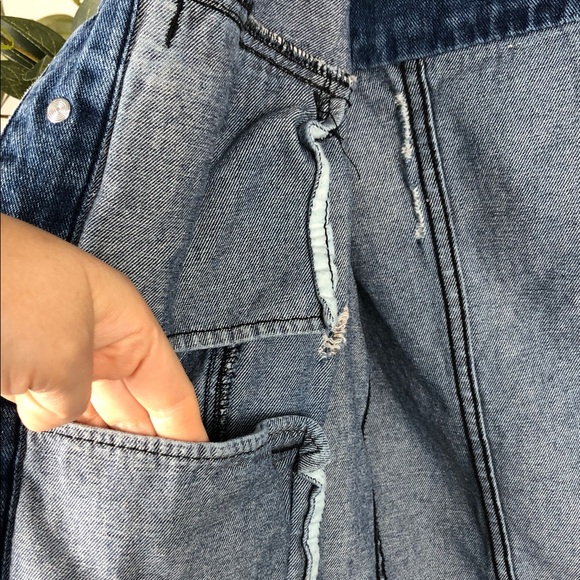 Free People Blue Denim Jacket with Knit Sleeves Mixed Media Sz M (O1) - Picture 5 of 9